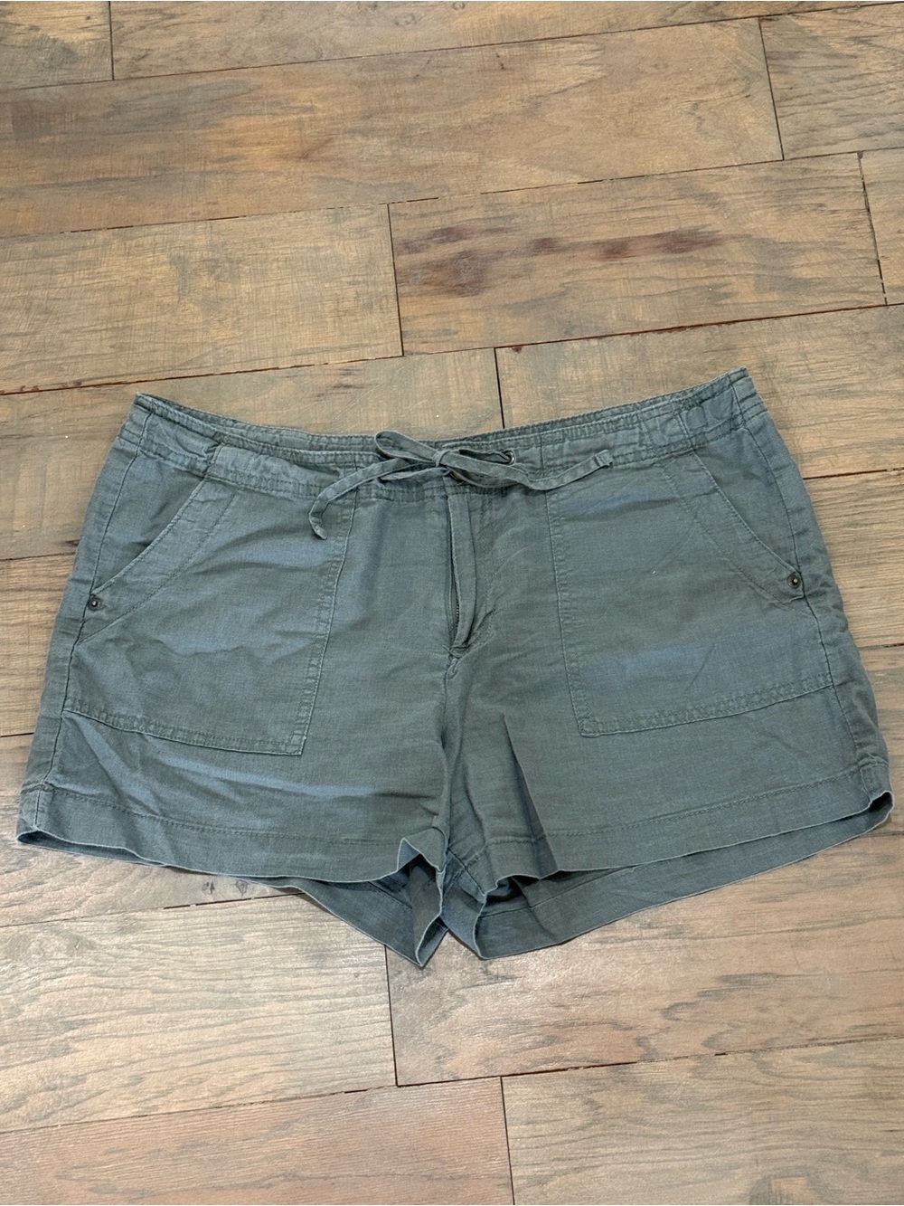 GAP Women's Drawstring Linen Shorts Dried Thyme size 12
